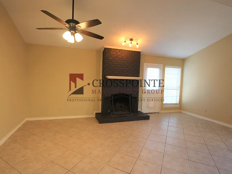 5875 Creekside Cir — Photo 11