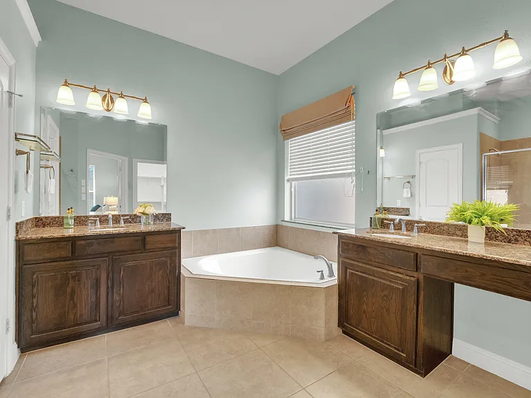 444 Wildwood Dr — Photo 17