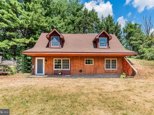 640 Billet Dr, Mechanicsburg, PA 17055