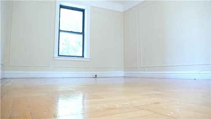 Rented by R New York | media 20