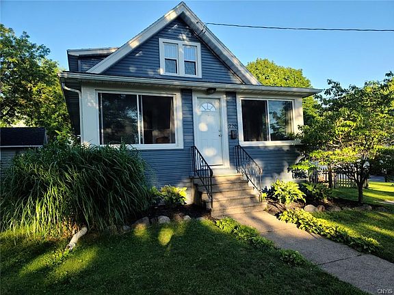 2nd image of 220 West Ave