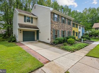 19 Fawnhollow Ct, Medford, NJ 08055