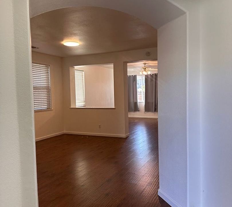 1st image of 9060 Chianti Cir