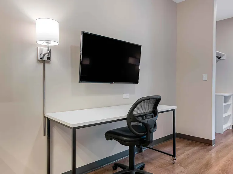 Studio Suite - 2 Queen Beds