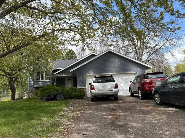 6781 Brunswick Ave N, Brooklyn Park, MN 55429