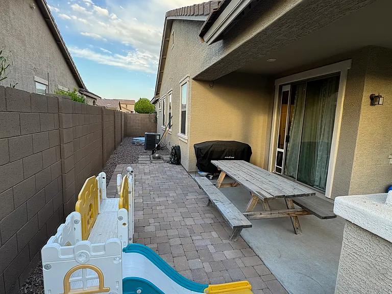 20866 S 213th St — Photo 14