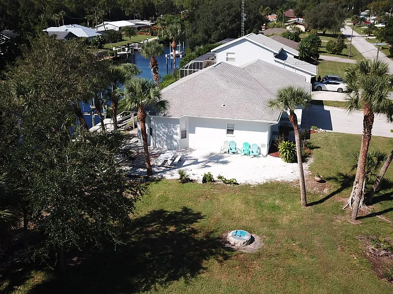 9052 Hilolo Ln — Photo 24