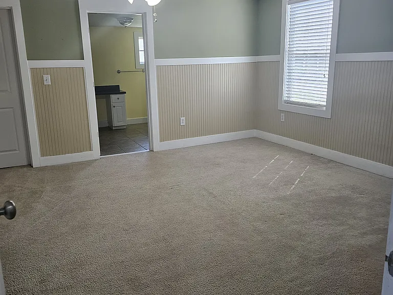 104 Finley Rd — Photo 5