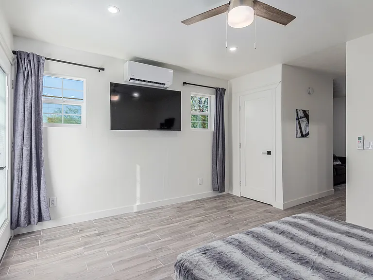 2238 E Grant Rd #2 — Photo 17