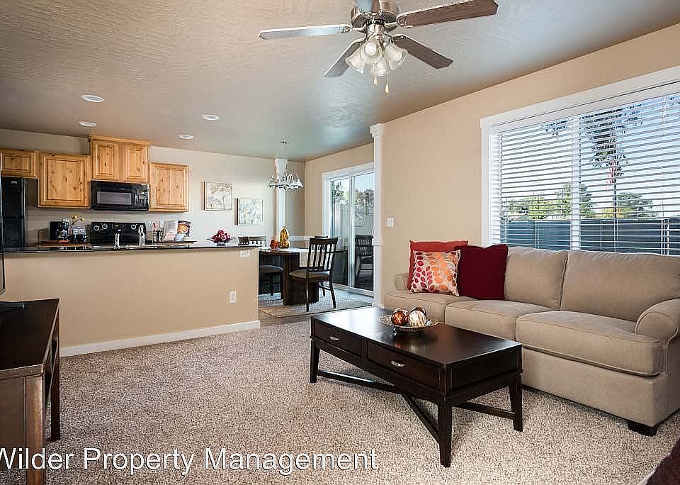 Living/Kitchen/Dining Rooms