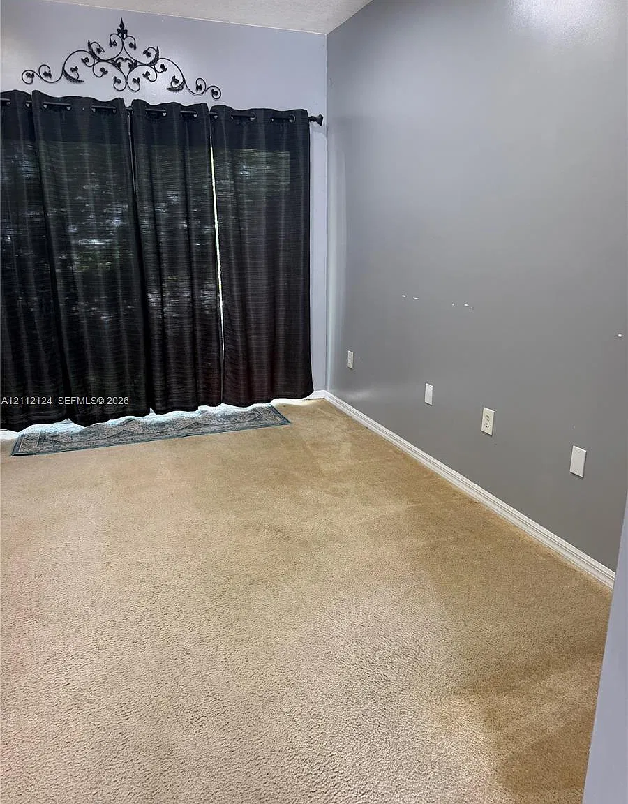 Venetia Grove — Photo 4