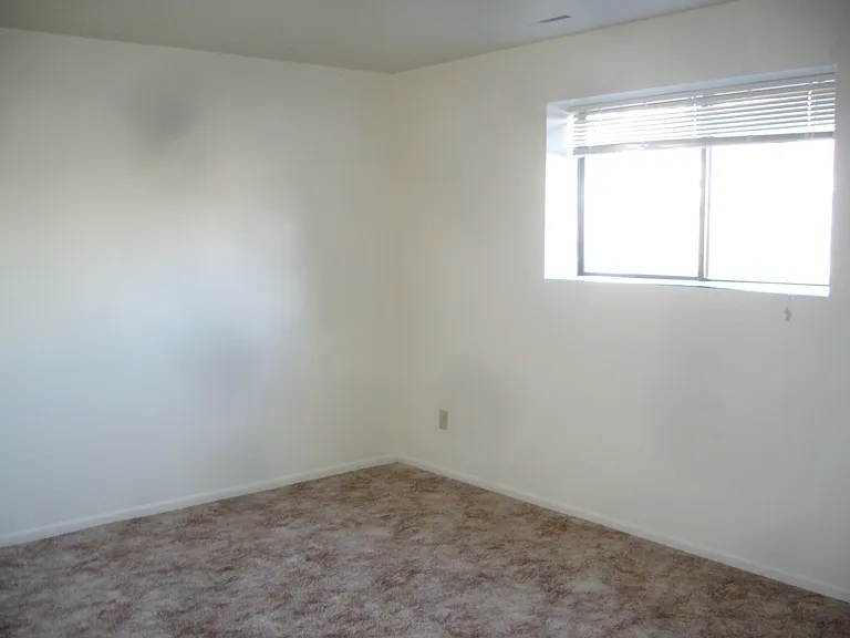 1509 Stoddard St — Photo 4