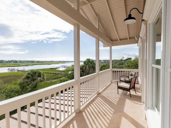 4660 Cedar Island Ct, Awendaw, SC 29429