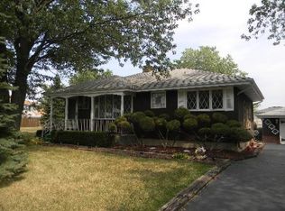 858 S 83rd Ct, Hickory Hills, IL