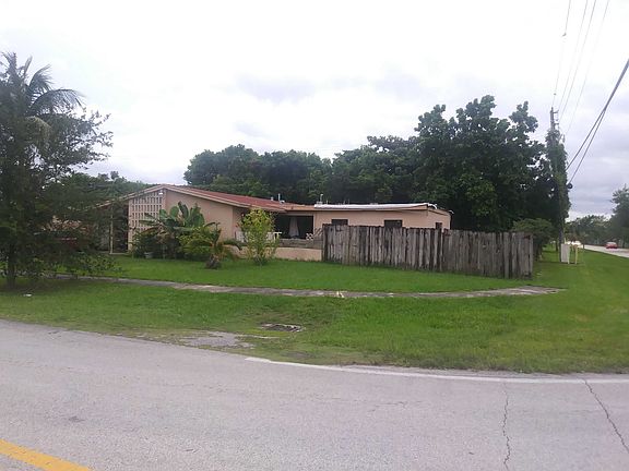 3rd image of 10630 SW 200th St