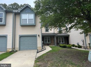 74 Kettlebrook Dr, Mount Laurel, NJ 08054