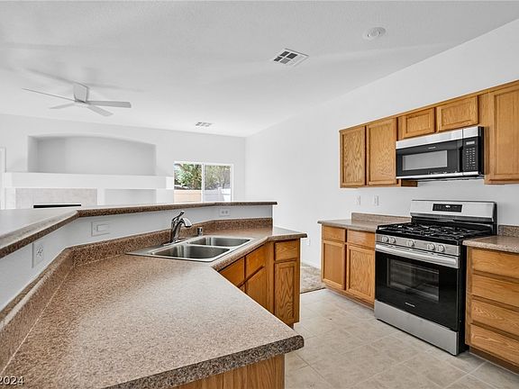 4th image of 89 Dow Jones St Unit 3