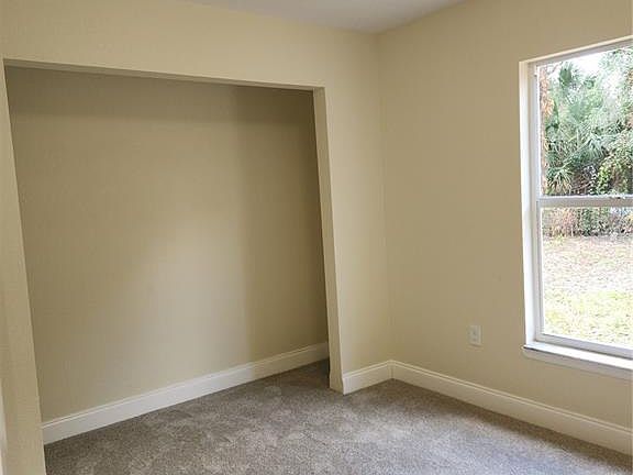 3rd image of 1652 SW Harlem Cir