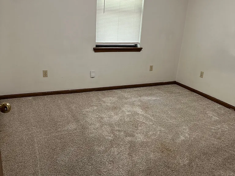 2022 Virginia Dr #2022 — Photo 5