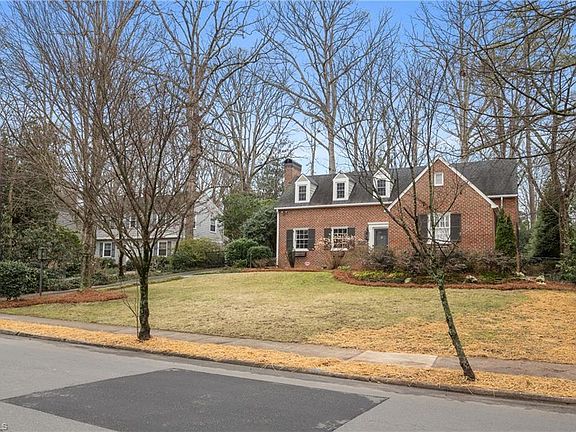 3rd image of 2540 Buena Vista Rd