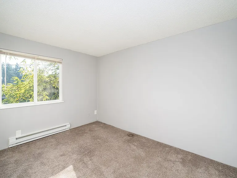 8332 SW 21st Ave — Photo 22