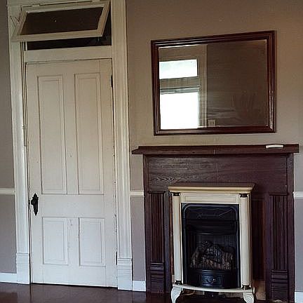 Gas fireplace