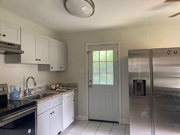 5th image of 701 Bell St #701