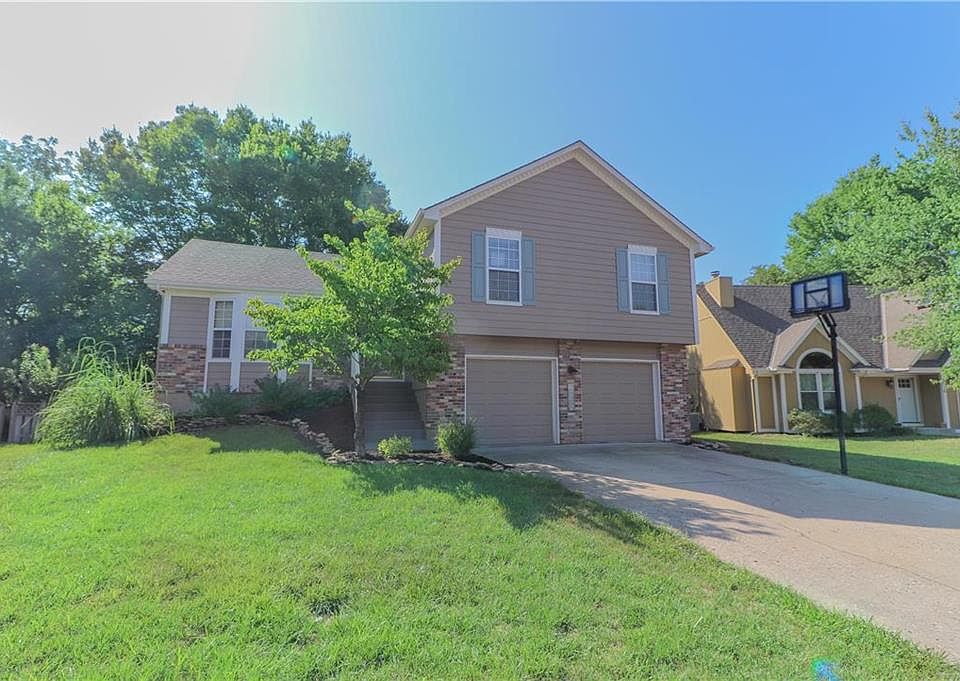 1st image of 4712 NW Pennington Ln