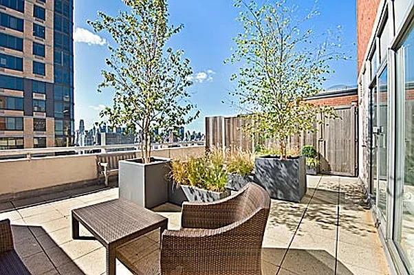 Rented by AIB Management Corp | media 31