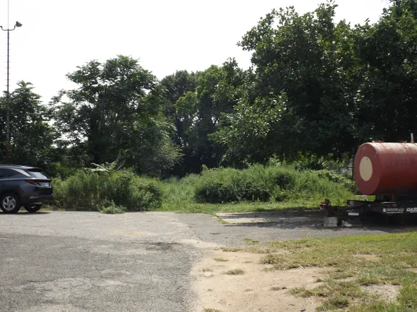 916 Hart Street, Bridgeport, CT 06602