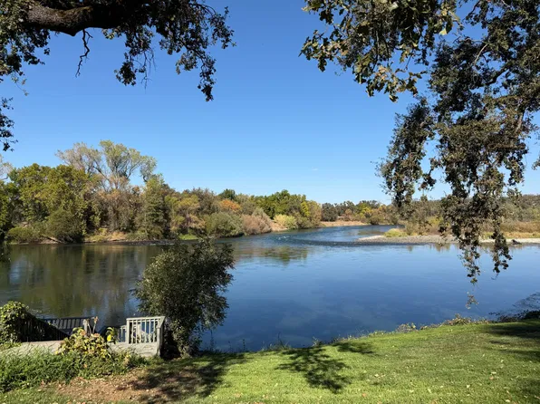 20220 Whispering Water Ln, Anderson, CA 96007