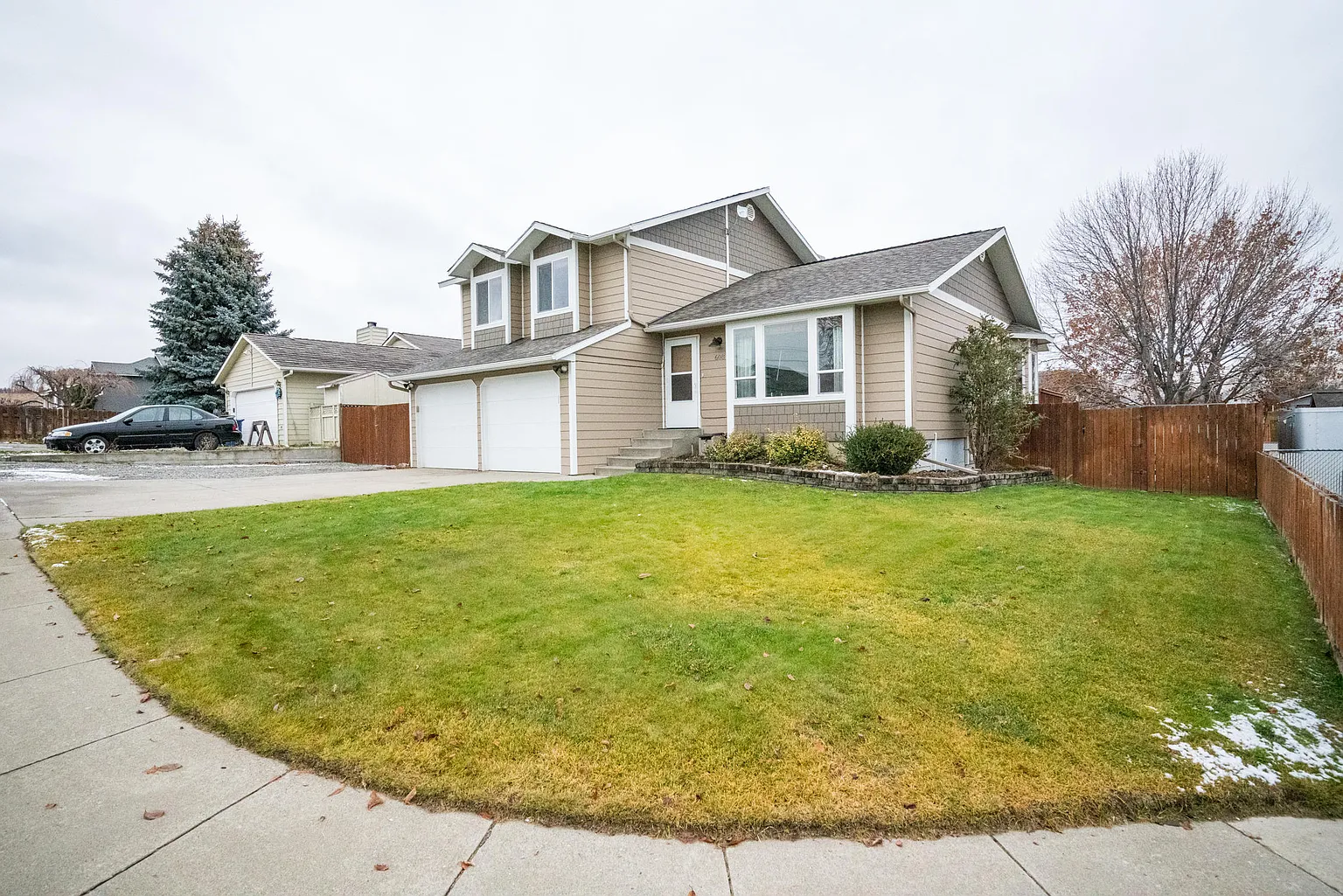 608 Marcie Ct photo 1