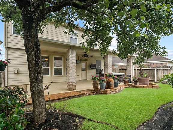 4th image of 19527 Gentle Creek Way