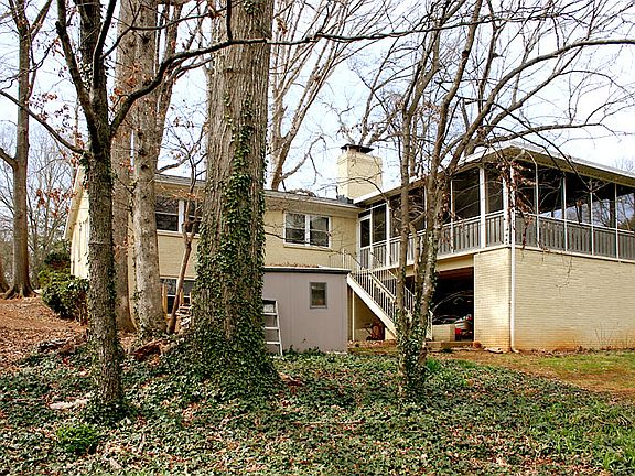 2nd image of 435 Wingrave Dr