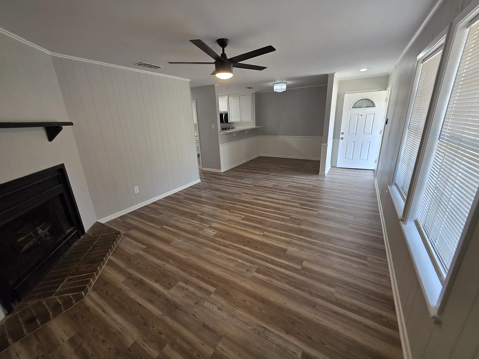 2 bed, 1100 sqft, $1,475 — Photo 2