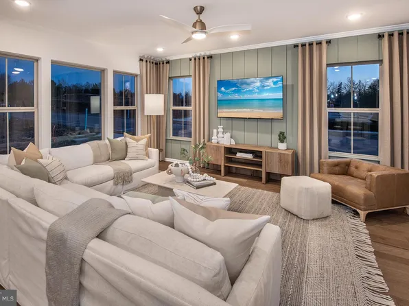 4002 Marquis Ln, Jamison, PA 18929