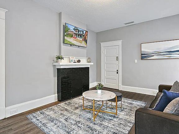 2nd image of 45 W 10th St #45
