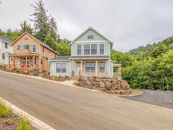2nd image of 710 NE Lillian Ln Lot 6