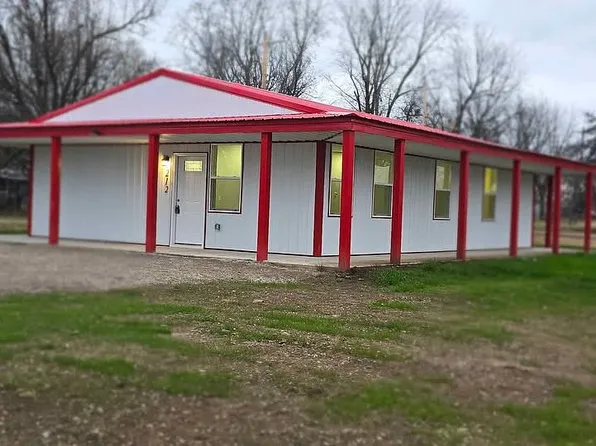 212 W Jackson Ave, Nowata, OK 74048