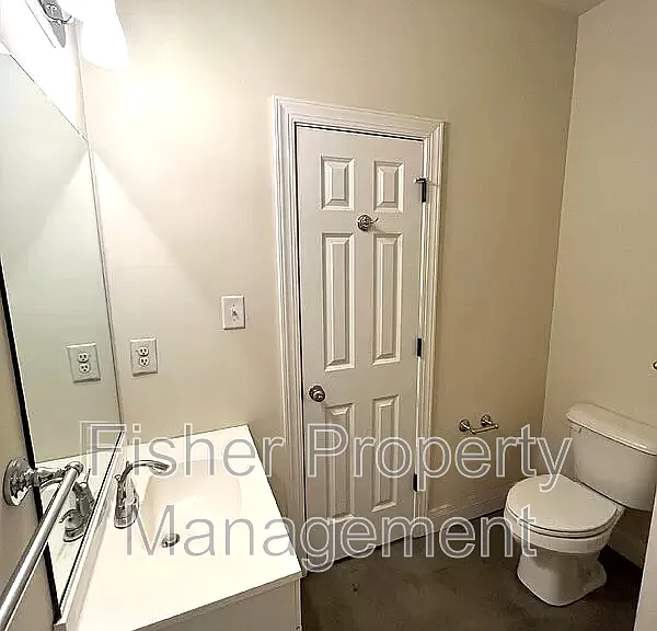 1415 Spotsylvania St — Photo 11