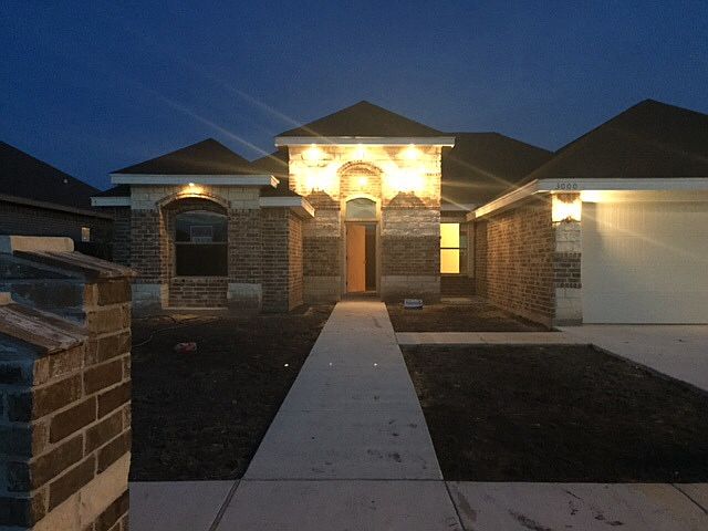 1st image of 3000 Las Cruces