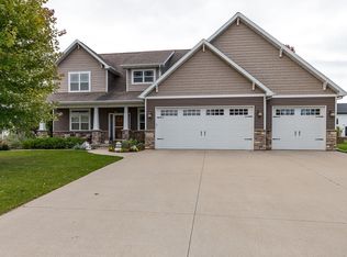 W5585 Bailey Dr, APPLETON, WI 54915
