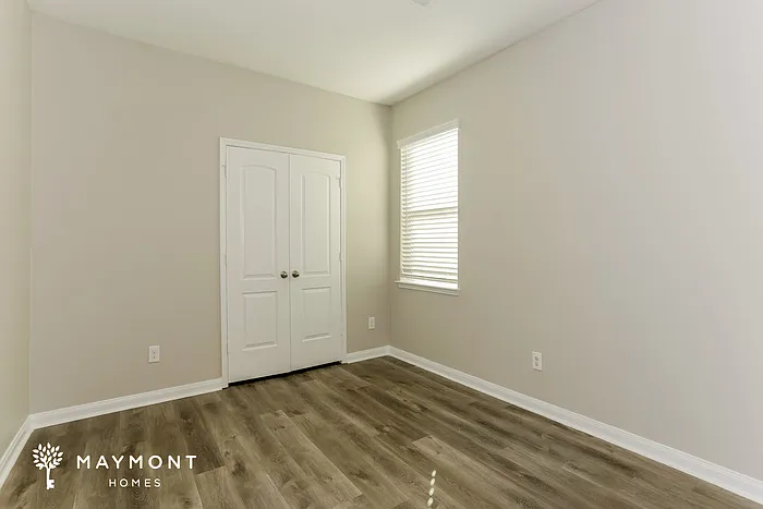 13120 Tower Ln — Photo 9