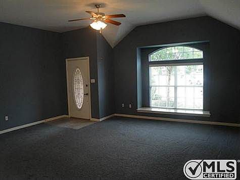 4th image of 1017 Roberts Bend Ct