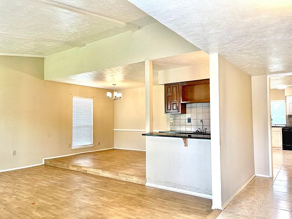 2nd image of 209 Park Meadow Way