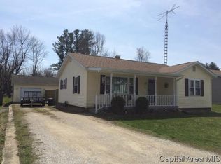 604 Jefferson St, Pawnee, IL 62558