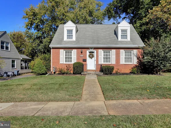 300 Sophia Ct, Baltimore, MD 21208