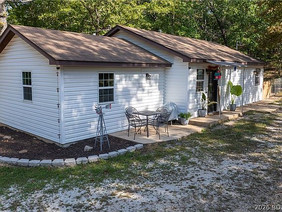 3rd image of 1424 Thousand Acres Rd