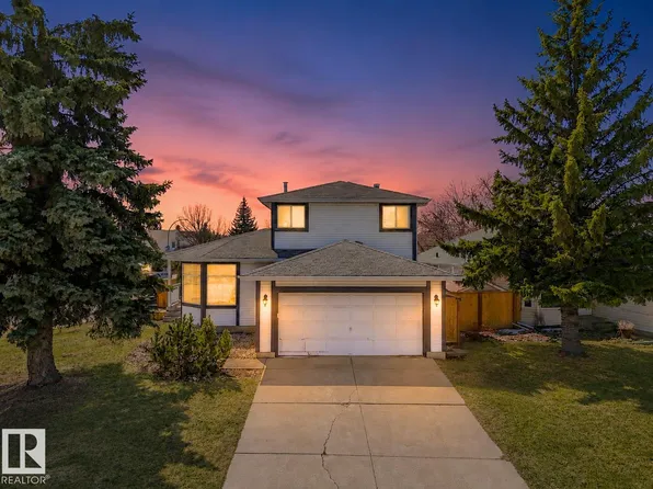 4103 28th Ave NW, Edmonton, AB T6L 4H2