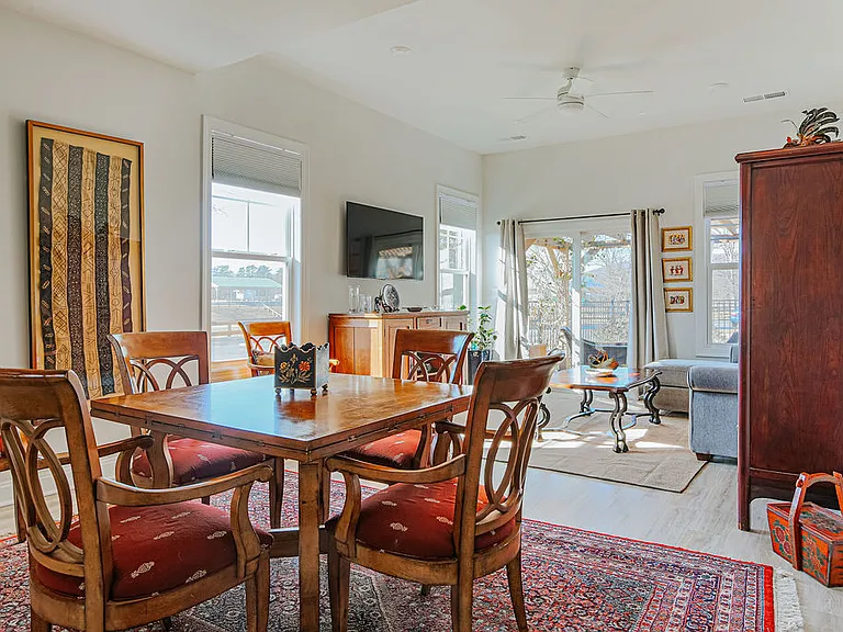 505 Crimson St — Photo 13